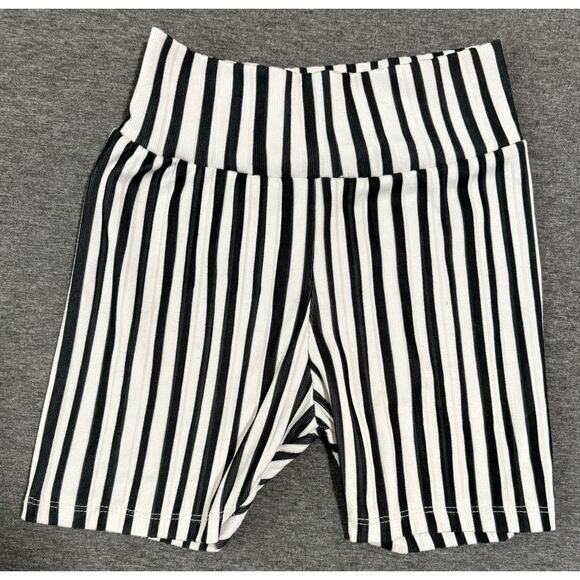 Design With Edge | Children's Kid's Girl's Black White Striped Shorts  | 3T - Picture 2 of 3